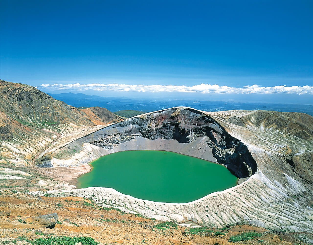 The symbol of the Zao mountains: the Okama Crater！