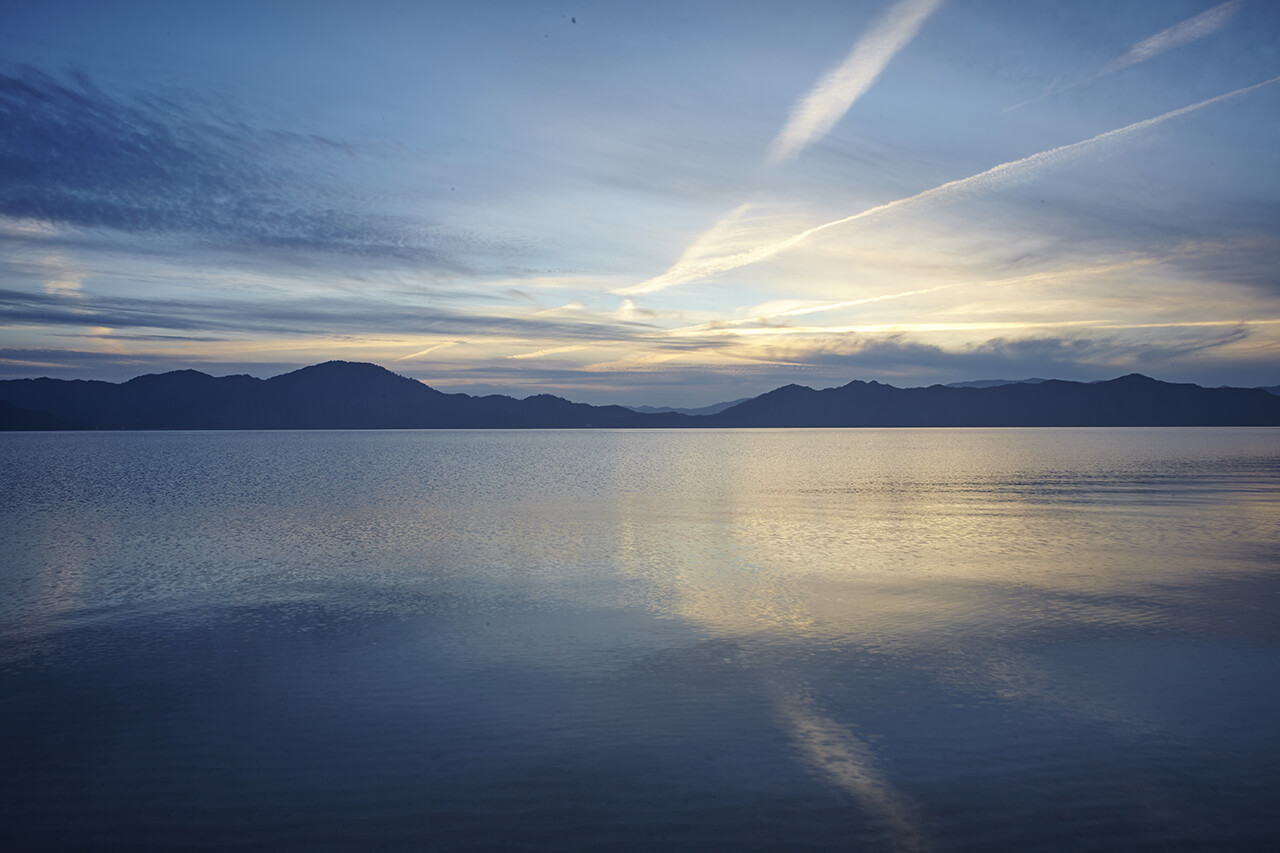 Be taken away by Lake Tazawa