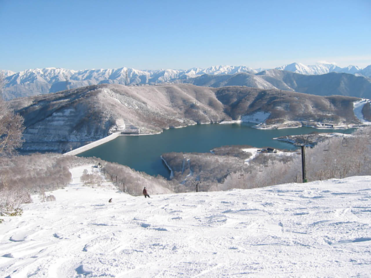 日本极具代表性的滑雪度假胜地