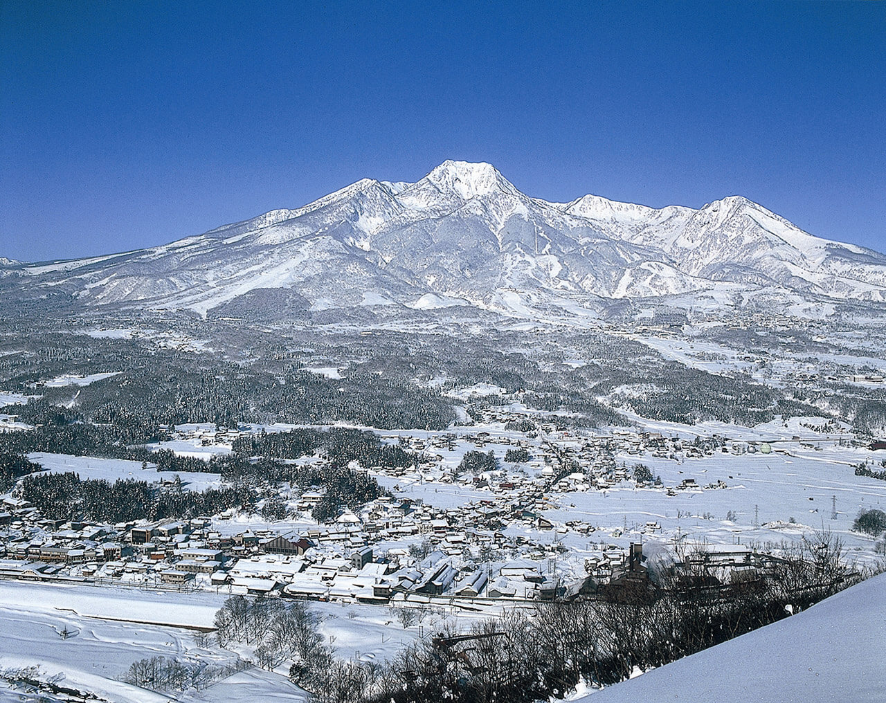 人气滑雪胜地“妙高”